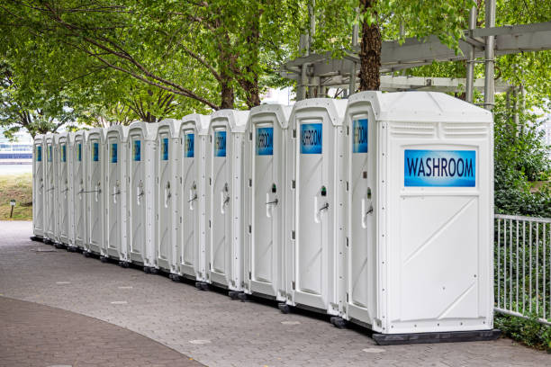 Best Restroom trailer rental cost  in Samoset, FL